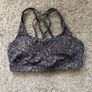 🖤 Lululemon Sports Bra – Size 12 (A/B Cup)